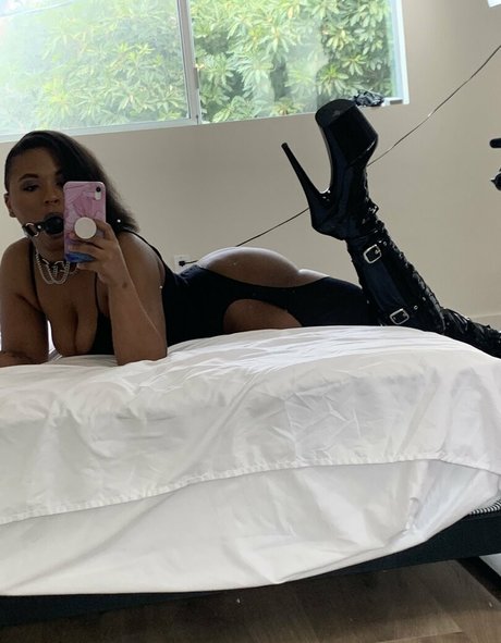 Nagie wyciekłe zdjęcie OnlyFans od Averyjane
