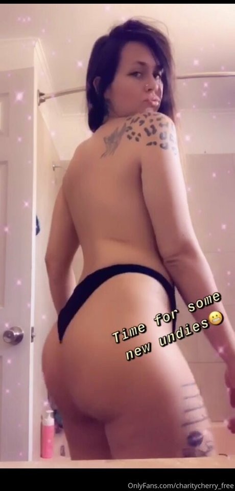 Nagie wyciekłe zdjęcie OnlyFans od Charitycherryfree
