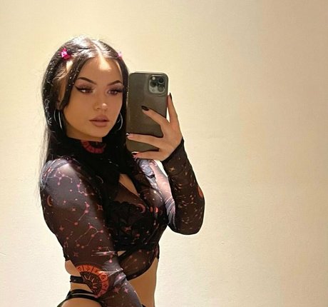 Nagie wyciekłe zdjęcie OnlyFans od Adoreamba