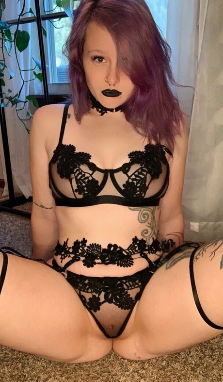 Nagie wyciekłe zdjęcie OnlyFans od Sweetcarolineee