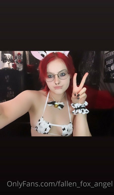 Fallen_fox_angel