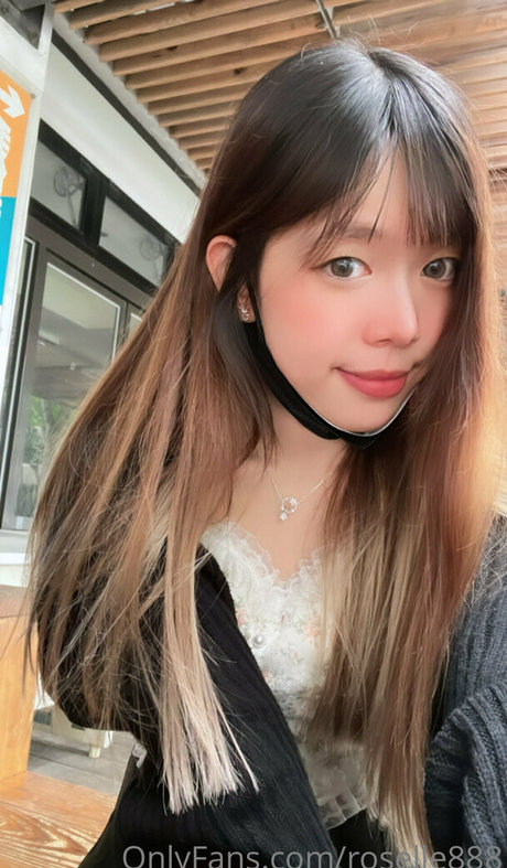 Nagie wyciekłe zdjęcie OnlyFans od Roselle888