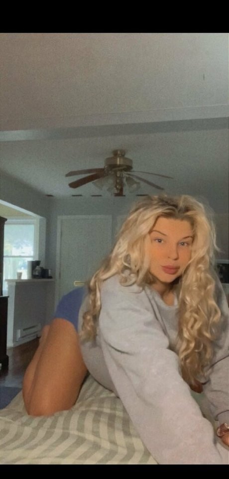 Nagie wyciekłe zdjęcie OnlyFans od Thebustybxtch
