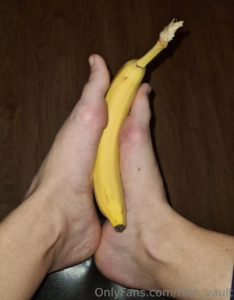 Footvault