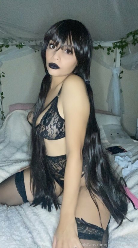 Nagie wyciekłe zdjęcie OnlyFans od Petitemagicalgirl