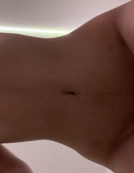 Nagie wyciekłe zdjęcie OnlyFans od Tsunamy