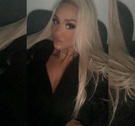 Nagie wyciekłe zdjęcie OnlyFans od Adinaa99