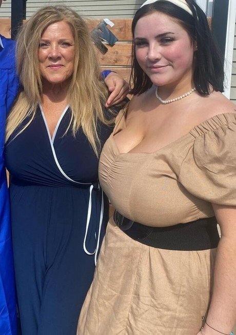 Nagie wyciekłe zdjęcie OnlyFans od Kenzie A