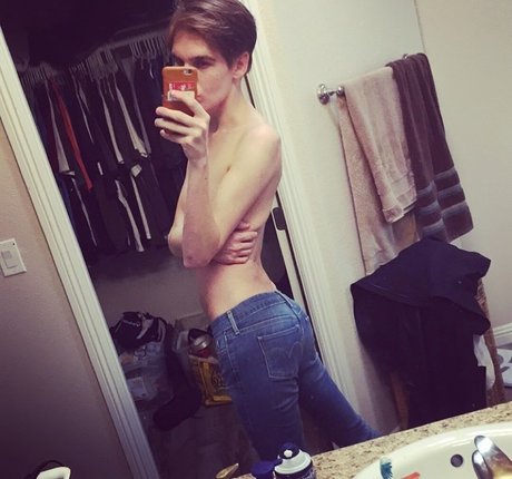 Nagie wyciekłe zdjęcie OnlyFans od Hunnydewboy