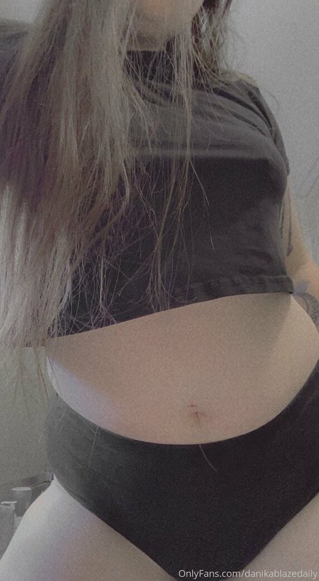 Nagie wyciekłe zdjęcie OnlyFans od Danikablazedaily
