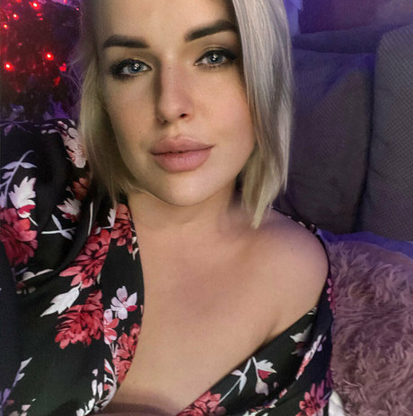 Nagie wyciekłe zdjęcie OnlyFans od Queenkylie