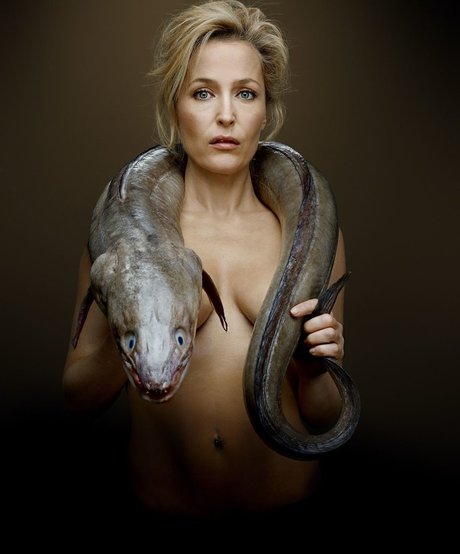 Nagie wyciekłe zdjęcie OnlyFans od Gillian Anderson