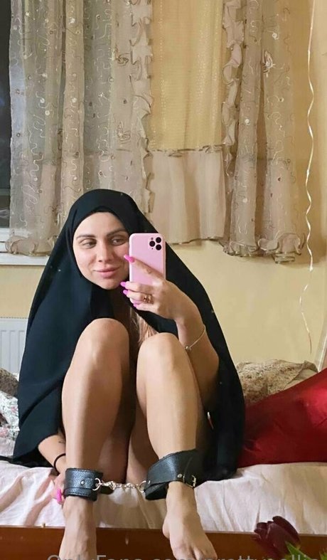 Nagie wyciekłe zdjęcie OnlyFans od Prettyellie