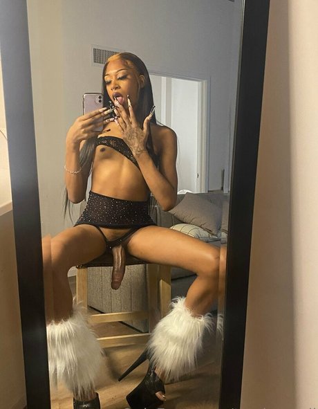 Nagie wyciekłe zdjęcie OnlyFans od Tstxkyodoll