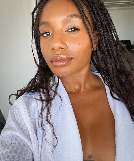 Nagie wyciekłe zdjęcie OnlyFans od Imani Hakim