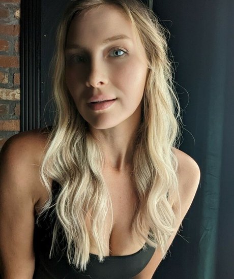 Nagie wyciekłe zdjęcie OnlyFans od Mallory Moore
