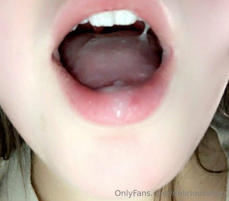 Nagie wyciekłe zdjęcie OnlyFans od Deliriousvirgo