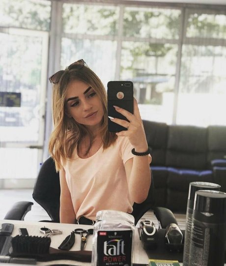 Nagie wyciekłe zdjęcie OnlyFans od Veronikait