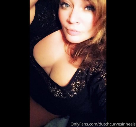 Nagie wyciekłe zdjęcie OnlyFans od Dutchcurvesinheels