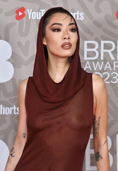 Nagie wyciekłe zdjęcie OnlyFans od Rina Sawayama