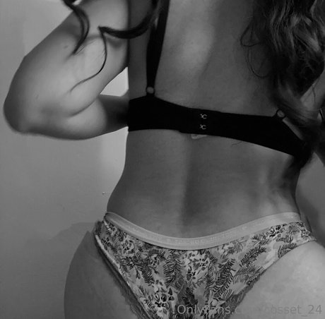 Nagie wyciekłe zdjęcie OnlyFans od Cosset24