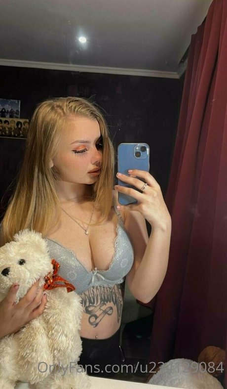 Nagie wyciekłe zdjęcie OnlyFans od Florabelll