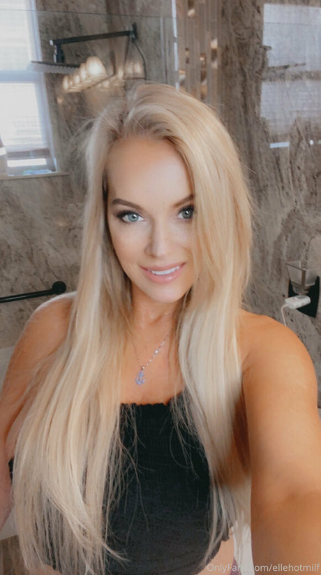 Nagie wyciekłe zdjęcie OnlyFans od Ellehotmom