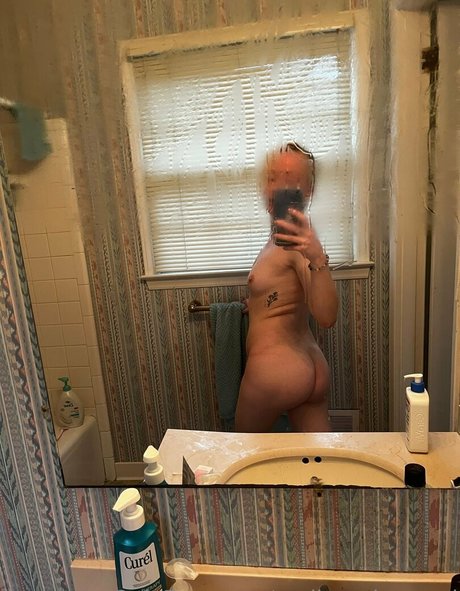 Nagie wyciekłe zdjęcie OnlyFans od Realjessalovesmj
