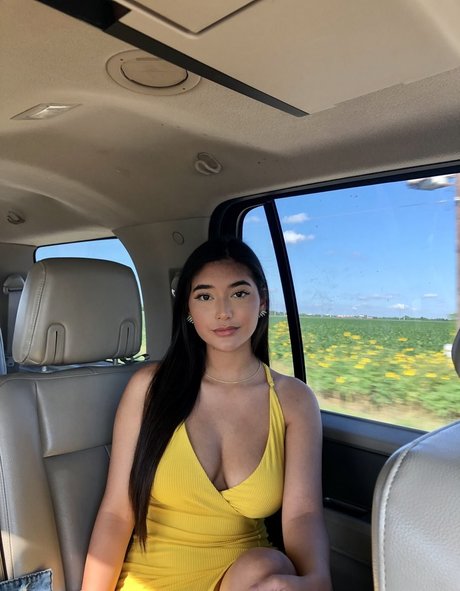 Nagie wyciekłe zdjęcie OnlyFans od Chloe Medina