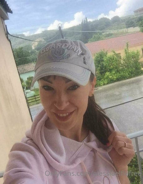 Nagie wyciekłe zdjęcie OnlyFans od Alessiaelfiefree