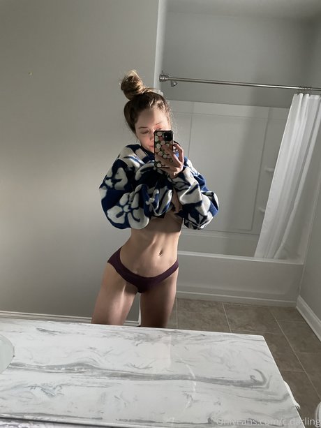 Cait Del Mar