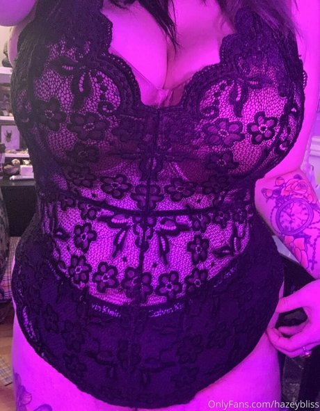 Nagie wyciekłe zdjęcie OnlyFans od Hazeybliss