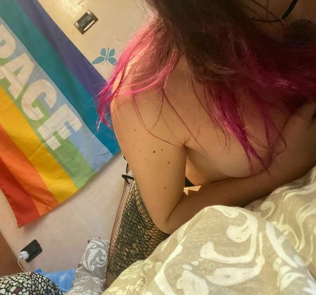 Nagie wyciekłe zdjęcie OnlyFans od Naamahof